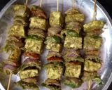 A picture of step 3 of Punjabi Hariyali Paneer Tikka.