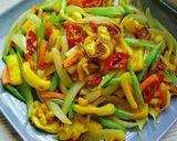 Gambar langkah 4 resipi Sotong Goreng Kunyit.
