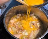 A picture of step 6 of 親子丼 (Oyakodon).