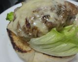 Foto del paso 4 de la receta: Hamburguesa🧀hawaiana🥯🍍🍔