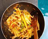 Foto langkah ke 5 dari resep Ceker Ayam Pedas.