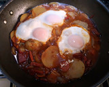 Foto del paso 4 de la receta: Salteado de verduras con patatas, huevos y chorizo
