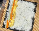 Foto langkah ke 4 dari resep Sushi Simple ala Rumahan.
