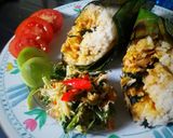 Foto langkah ke 7 dari resep Nasi Bakar Ayam Suwir Pedas.