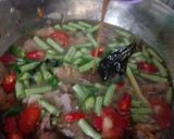 Foto langkah ke 4 dari resep Asem Asem Buncis Daging Sapi.