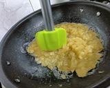 A picture of step 3 of Apple Jam.