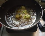 A picture of step 4 of Poha Pakoda.