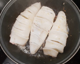 Foto del paso 3 de la receta: Calamares y berenjena a la plancha con guacamole acompañamiento