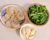 Hình bước làm 2 của món Xà Lách Xoong Xào Tôm🍤🍤
