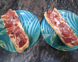 Foto del paso 2 de la receta: Torrada con jamón y mousse de foie de pato