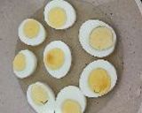 Foto langkah ke 2 dari resep Telur Siram Lada Hitam.