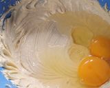 Foto langkah ke 3 dari resep French Apple Cupcake.