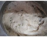 A picture of step 3 of Medu Vada.
