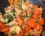 Foto del paso 5 de la receta: Pollo agridulce en salsa de naranja 🍊