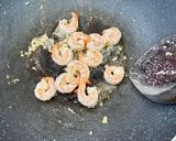 Hình bước làm 2 của món Mì udon xào