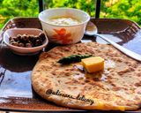 A picture of step 9 of Aloo parantha dabha style.