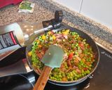 Foto del paso 3 de la receta: Guisantes con huevo y verduras