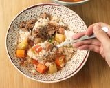 Foto langkah ke 8 dari resep Sup Tomat Daging Iris Devina Hermawan.