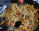 Foto del paso 11 de la receta: Spaghetti con verduras al wok (estilo oriental con salsa yakisoba)