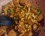 A picture of step 3 of Kung Pao Chicken 🌶️🥡🍗.