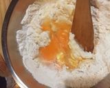 Foto del paso 1 de la receta: Pan de jamón, panceta y aceitunas en sartén
