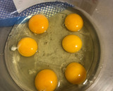 Foto del paso 1 de la receta: Flan de huevo al microondas 😋😍
