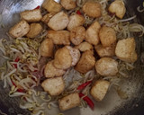Foto langkah ke 3 dari resep Tumis Tahu Tauge Saus Tiram.