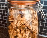 A picture of step 5 of Homemade Granola - vegan.