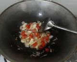 Foto langkah ke 2 dari resep Telur ceplok saus tiram.