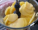 A picture of step 2 of Lightened Dauphinoise Potato Gratin.