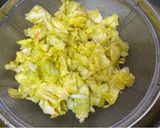 A picture of step 3 of Spring Cabbage and Vermicelli Salad.
