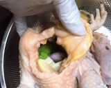 Hình bước làm 2 của món Gà hấp muối sả lá chanh