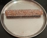 खजूर रोल (Khajoor roll recipe in Hindi) रेसिपी चरण 4 फोटो