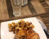 Foto del paso 2 de la receta: Pata muslo 🍗 con papa 🥔 y batata 🍠