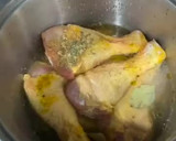 Foto del paso 1 de la receta: Estofado de pollo con patatas