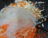 Foto langkah ke 4 dari resep Thai Spring Roll.