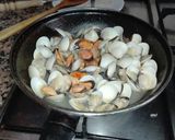 Foto del paso 3 de la receta: Medallones de merluza en salsa de pimientos rojos