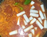 Foto langkah ke 5 dari resep Tteokbokki Saus Padang.