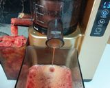 A picture of step 1 of Carrot and orange juice.