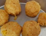 A picture of step 3 of Starters by left over Rice.