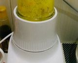 Foto langkah ke 1 dari resep Ayam goreng kuning sambal bawang.