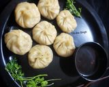 A picture of step 8 of Paneer Momos.