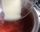 Foto del paso 3 de la receta: Coulis de fresa para postre de Dulce sueño de Navidad