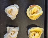 Une image de l'étape 5 de Roses feuilletées aux pommes.