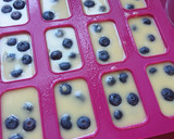 Foto del paso 3 de la receta: Mini bizcocho de arándanos