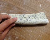 A picture of step 11 of Sesame bagels with rice flour.
