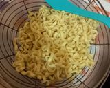 Foto langkah ke 1 dari resep Gurita Sosis Mie.
