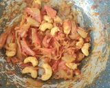 A picture of step 9 of Prawn curry.
