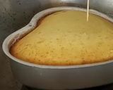 A picture of step 5 of Heart shaped Orange almond cake.