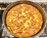 Foto del paso 8 de la receta: Pastel con manzanas, nueces y caramelo
